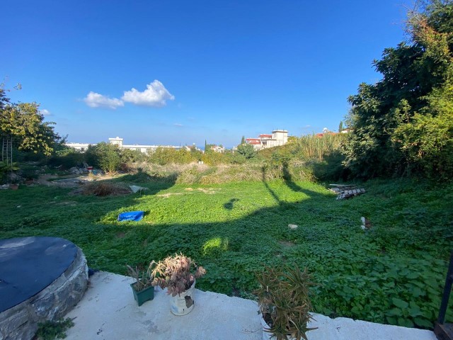 GRUNDSTÜCK ZUM VERKAUF IN GIRNE ÇATALKÖY, 1 DECLARE, 2 EVLEKS!!