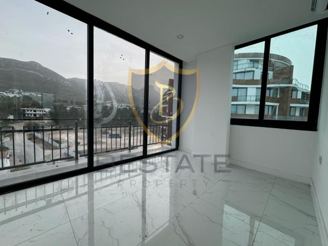 GİRNE MERKEZ'DE SATILIK 3+1 PENTHOUSE !!