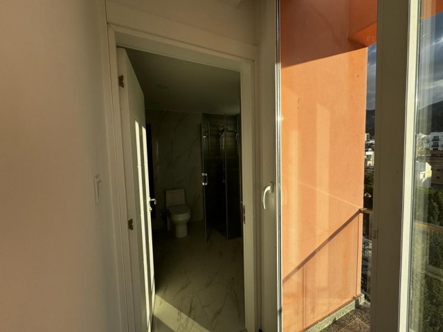 Penthouse Zu verkaufen in Girne Merkez, Kyrenia