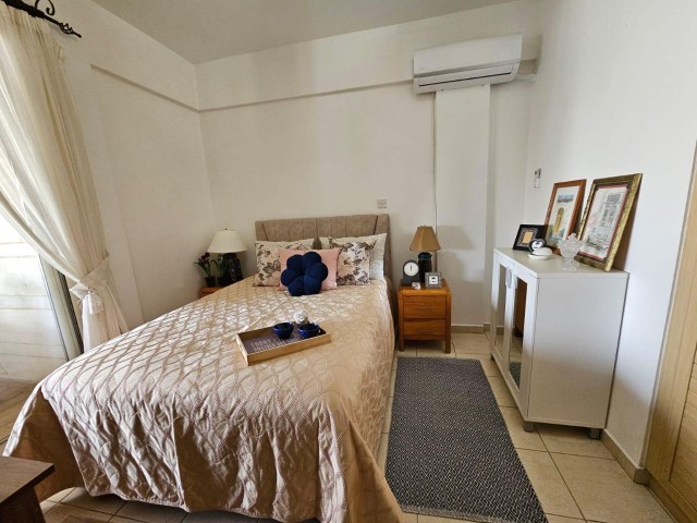 3+2 FLAT FOR SALE IN ESENTEPE, GIRNE, BEACH-FRONT, WITHIN A SITE WITH POOL!!