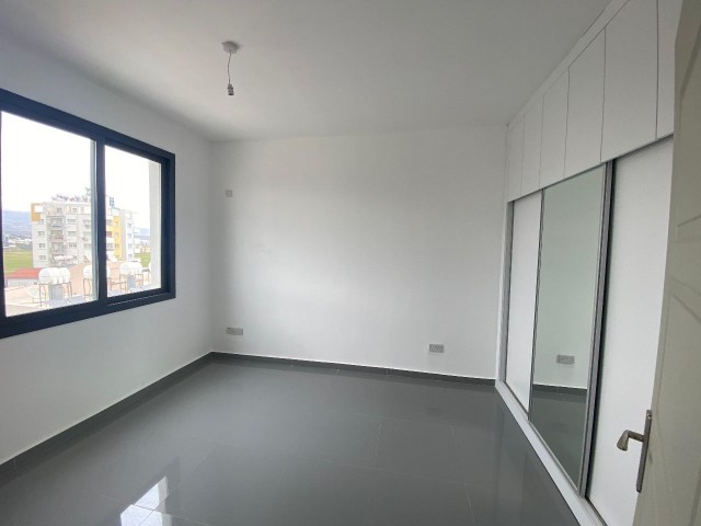 LEFKOŞA KIZILBAŞ'TA SATILIK 2+1 SIFIR PENTHOUSE !!