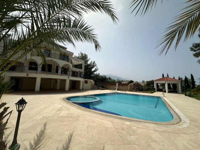 5+1 MANSION FOR SALE ON 2 DECARES OF LAND IN GIRNE ALSANCAK!!