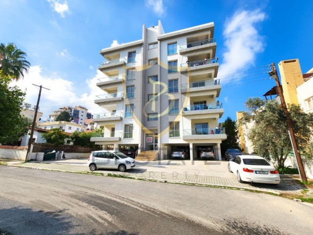 GİRNE MERKEZ'DE PANORAMİK MANZARALI KİRALIK 2+1 DAİRE !!