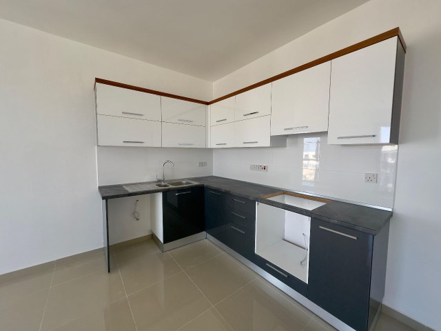 NEW UNFURNISHED 2+1 FLAT FOR RENT IN KYRENIA CENTER WITH MOUNTAIN AND SEA VIEW!!