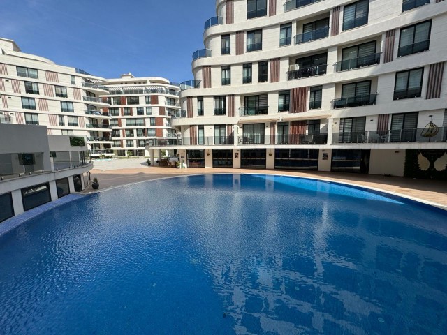 3+1 PENTHOUSE FOR SALE IN A SITE WITH POOL IN KYRENIA CENTER!!