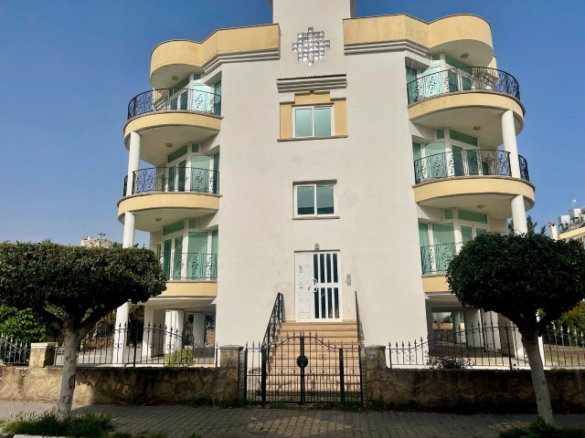 COMPLETE BUILDING FOR SALE IN KYRENIA CENTER!!