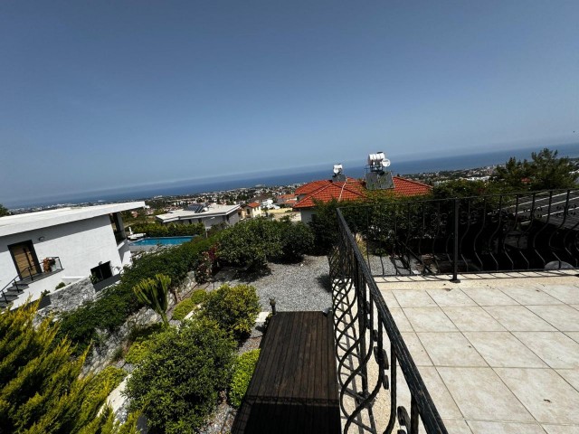 3+1 AUTHENTISCHE VILLA MIT BERG- UND MEERBLICK IN ÇATALKÖY, GIRNE!!