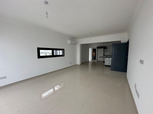 Penthouse Zu verkaufen in Göçmenköy, Nikosia