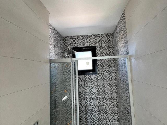 Havuzlu / Havuzsuz Seçenekleri ile Muhteşem Manzaralı ve Muhteşem Fiyat Fırsatı ile Satılık 4+1 5+1 Triplex Villa 