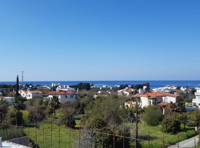 KYRENIA LAPTADA 2 + 1 FERIENWOHNUNGEN MIT MEERBLICK ** 