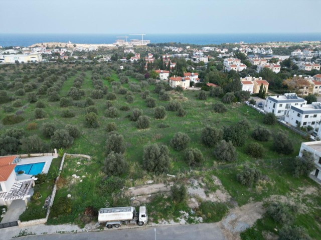 HERVORRAGENDES GRUNDSTÜCK / INVESTITIONSGEBIET MIT 17 VILLEN PROJEKT IN OZANKÖYDE, GİRNE