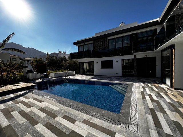 4+1 Ensuite Villa for Sale in GIRNE KARMI with stunning views