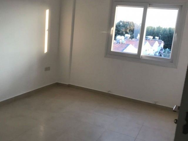 GİRNE BOĞAZDA TÜRK KOÇANLI  3+1 SATILIK DAİRE