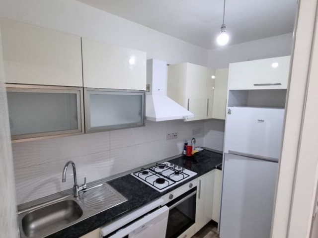 2+1 WOHNUNG ZU VERMIETEN IM KYRENIA CENTER, LUXURIÖSE WOHNUNG