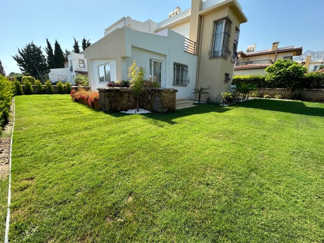 Fully Furnished 3+1 Villa with Large Garden for Daily Rental