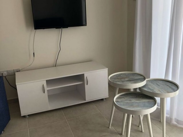 Yeni eşyalı,  türk lirasına kiralık daire -  Duraklara yakın 2+1