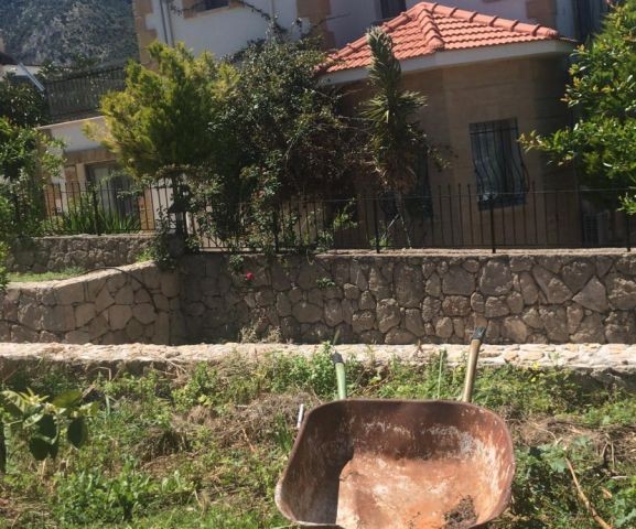 Villa For Sale in Çatalköy, Kyrenia