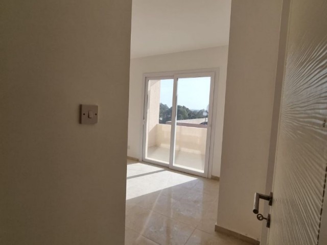 PENTHOUSE-WOHNUNG IN FAMAGUSTA ZU EINEM UNGLAUBLICHEN PREIS ** 