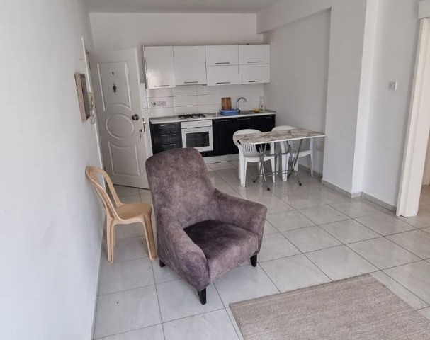 2+1 WOHNUNG IM ZENTRUM VON FAMAGUSTA ZU VERKAUFEN ** 