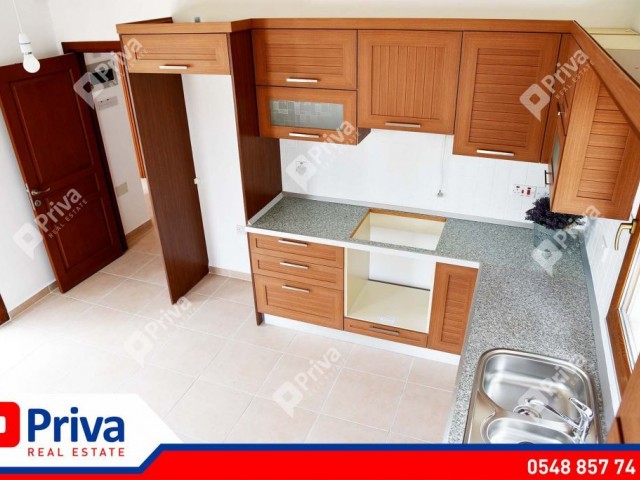 KYRENİA, GİRNE VİLLA FOR SALE