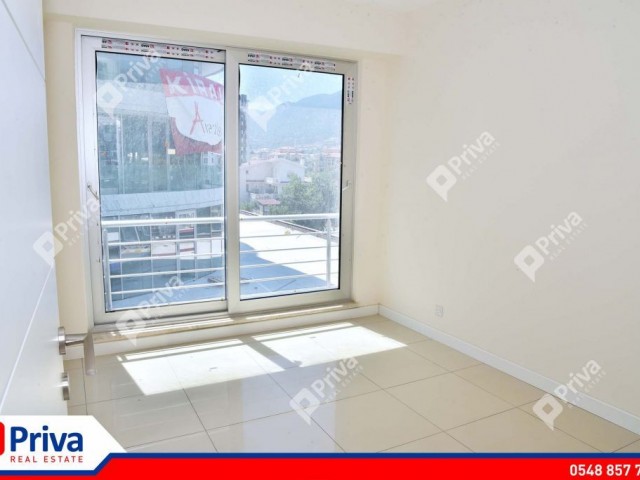 GİRNE MERKEZDE satılık DAİRE