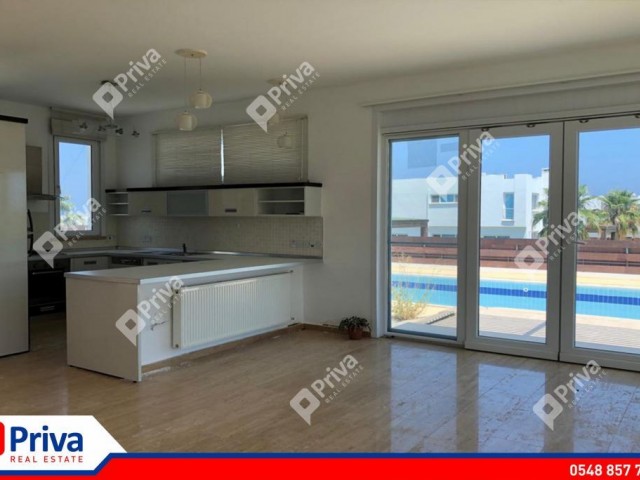 4 BEDROOM VİLLA FOR RENT İN KYRENİA