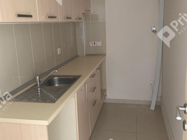 Flat To Rent in Girne Merkez, Kyrenia