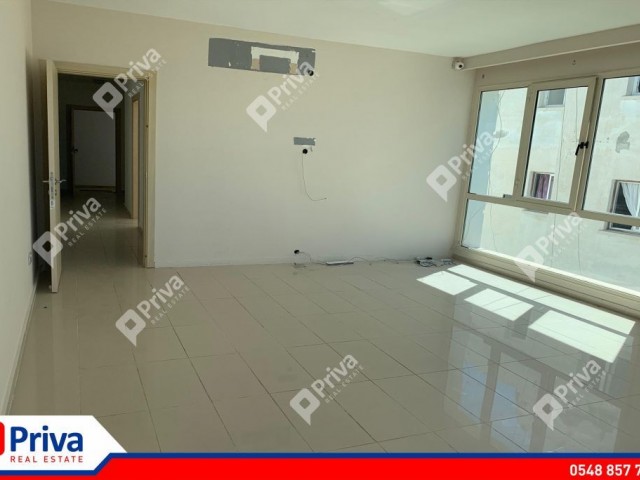 Flat To Rent in Girne Merkez, Kyrenia