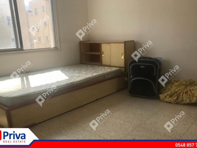 GİRNE MERKEZDE 3+1 SATILIK DAİRE