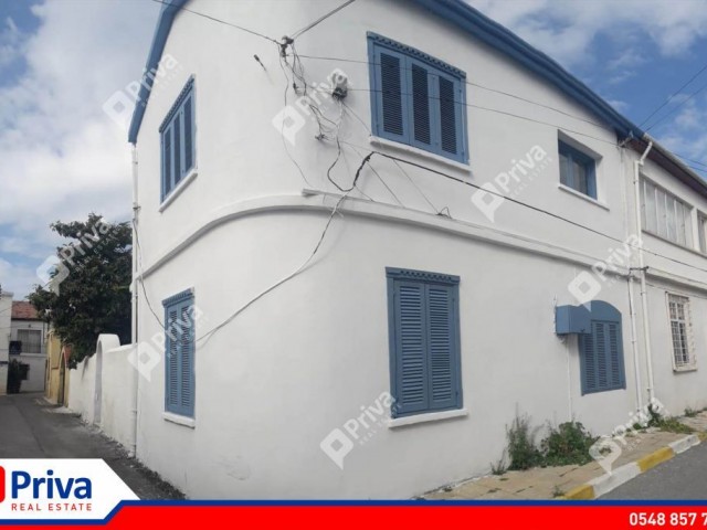 Detached House To Rent in Girne Merkez, Kyrenia