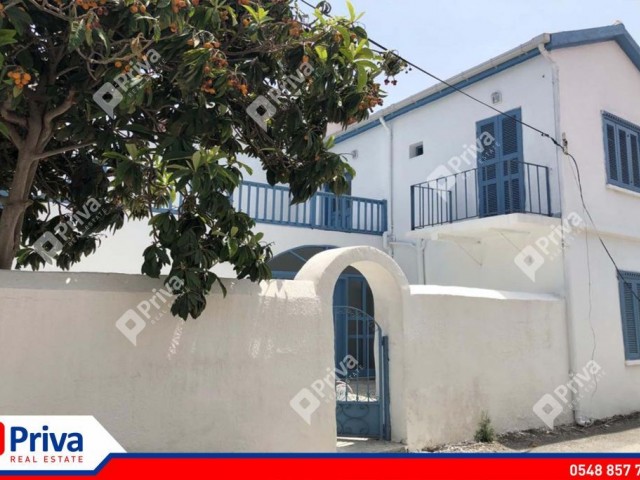 Detached House To Rent in Girne Merkez, Kyrenia