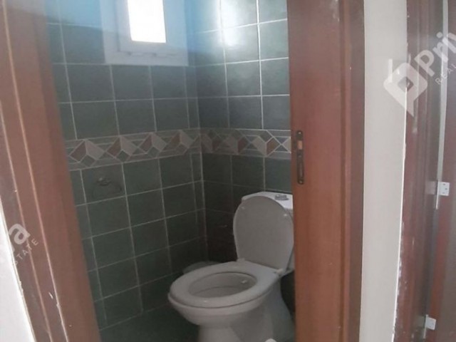 GİRNE MERKEZDE 3+1 SATILIK DAİRE