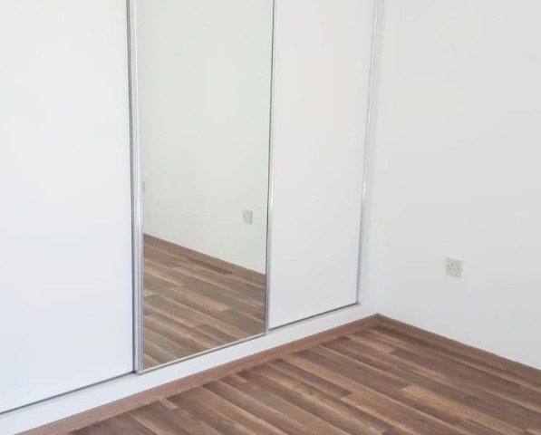 1+1 Wohnung zum Verkauf in Nikosia Hamitköy, Zypern 63 m2, Garten und 7/24 gesichertes Grundstück 47.000 Llogara ** 