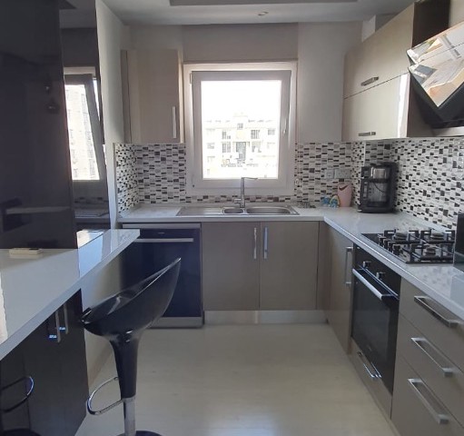 Flat For Sale in Aşağı Girne, Kyrenia