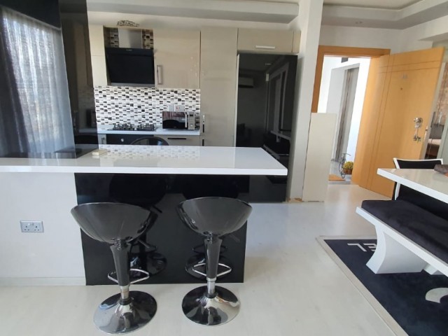 Flat For Sale in Aşağı Girne, Kyrenia