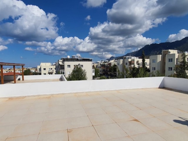 GİRNE ALSANCAK 2+1 KİRALIK DAİRE, DENİZ MANZARALI ve 90 m2 TERASLI