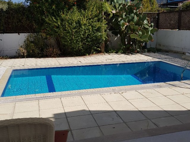 3+1 Villa mit privatem Pool in Doğanköy, Girne