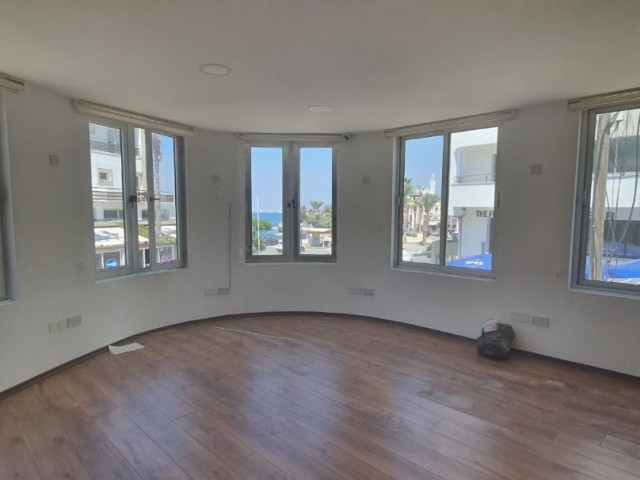 Business To Rent in Aşağı Girne, Kyrenia