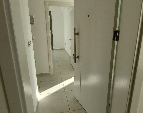 1+1 in a complex in Alsancak, Kyrenia ** 