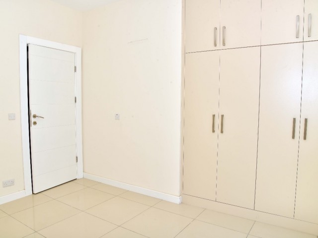 3+1 NEW FLAT FOR SALE IN CYPRUS KYRENIA CENTER 135 m2, SUITABLE FOR COMMERCIAL USE, PERFECT LOCATION ** 