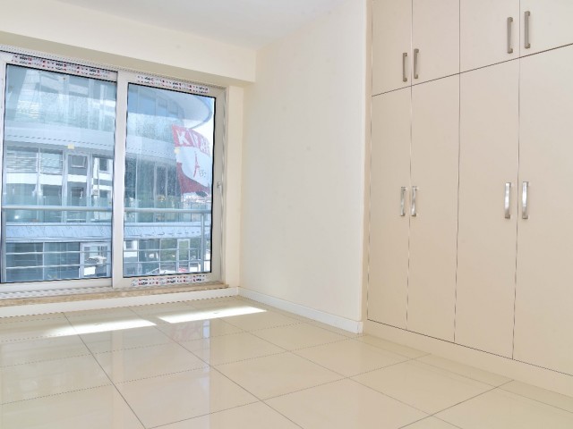 3+1 NEW FLAT FOR SALE IN CYPRUS KYRENIA CENTER 135 m2, SUITABLE FOR COMMERCIAL USE, PERFECT LOCATION ** 