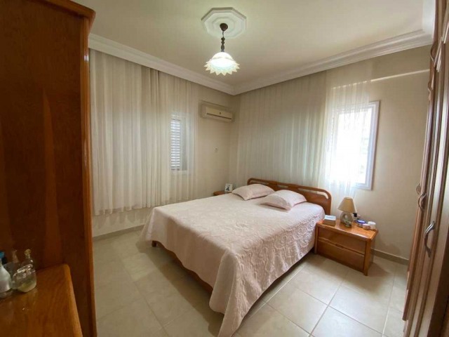 3 bedroom flat for sale Kyrenia city centre 