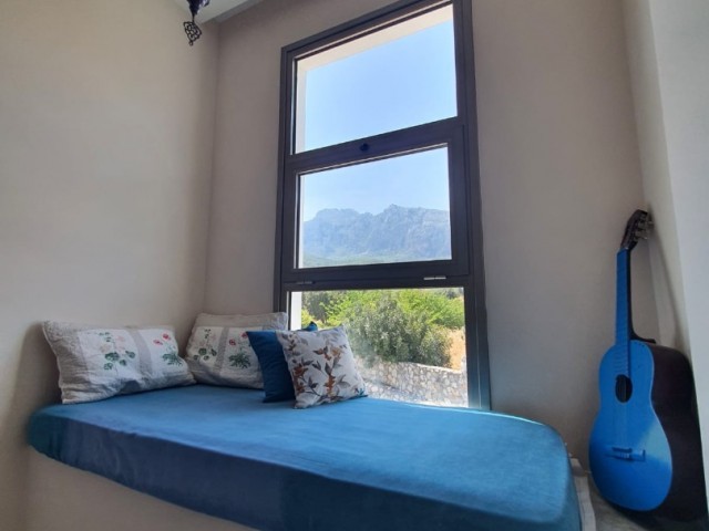 4+1 VILLA IN KYRENIA ALSANCAK MIT MEERBLICK, PRIVATEM POOL, VOR ORT, VOLL MÖBLIERT ** 