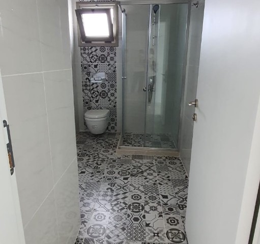 KIBRIS, GİRNE,ALSANCAK'TA SATILIK 2+1 DAİRE BAHÇE KATI