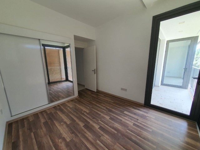 2+1 80m2 FLAT FOR SALE IN HAMİTKOY, NICOSIA, WITH SECURITY, NEAR THE UNIVERSITY STATIONS, WITH GENERATOR