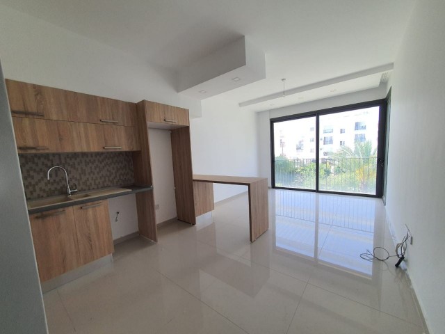 2+1 80m2 FLAT FOR SALE IN HAMİTKOY, NICOSIA, WITH SECURITY, NEAR THE UNIVERSITY STATIONS, WITH GENERATOR