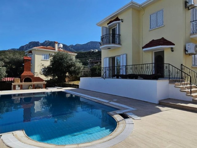 CYPRUS,YEŞİLTEPE 3+1 DUPLEX VILLA FOR RENT, WITH PRIVATE POOL, UNFURNISHED, AIR CONDITIONED, LARGE G