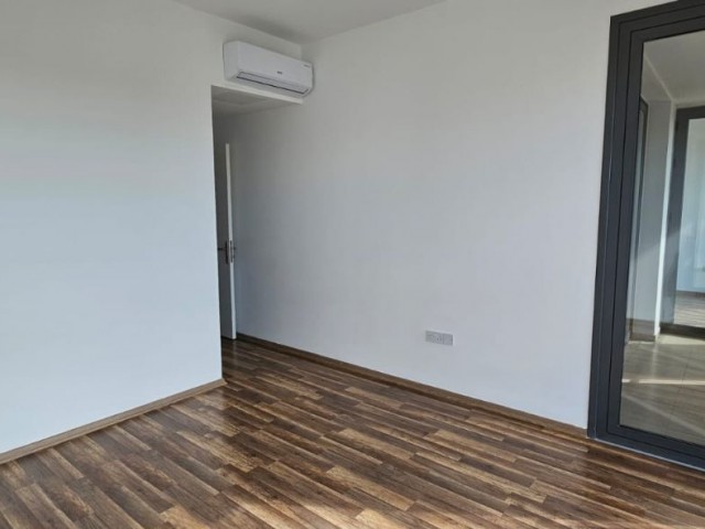 3+1 FOR SALE IN CYPRUS NICOSIA HAMİTKÖY, 133 m2, IN A SITE, AIR CONDITIONED, GENERATOR FLAT, 1000 m2 GARDEN, CHILDREN'S PARK, SECURITY CAMERA SITE