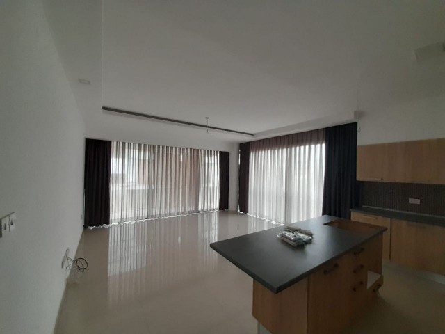 3+1 FOR SALE IN CYPRUS NICOSIA HAMİTKÖY, 133 m2, IN A SITE, AIR CONDITIONED, GENERATOR FLAT, 1000 m2