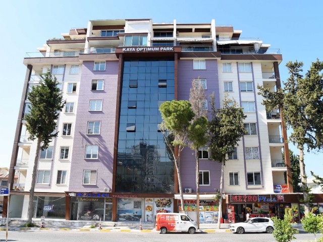 GROSSE 2+1 MÖBLIERTE WOHNUNG ZU VERMIETEN IM ZYPERN KYRENIA CENTER, PERFEKTE LAGE, ÜBER METRO PLUS MARKET